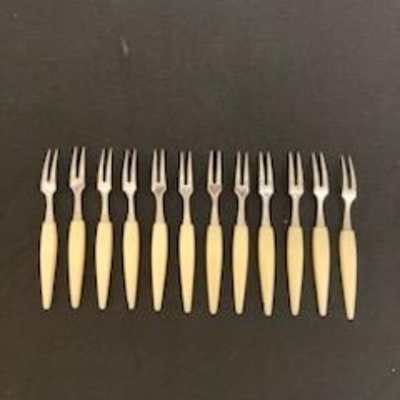 Vtg Unique & Sundry Creations 12 Mini Forks Japan Stainless Steel Charcuterie - Picture 3 of 6